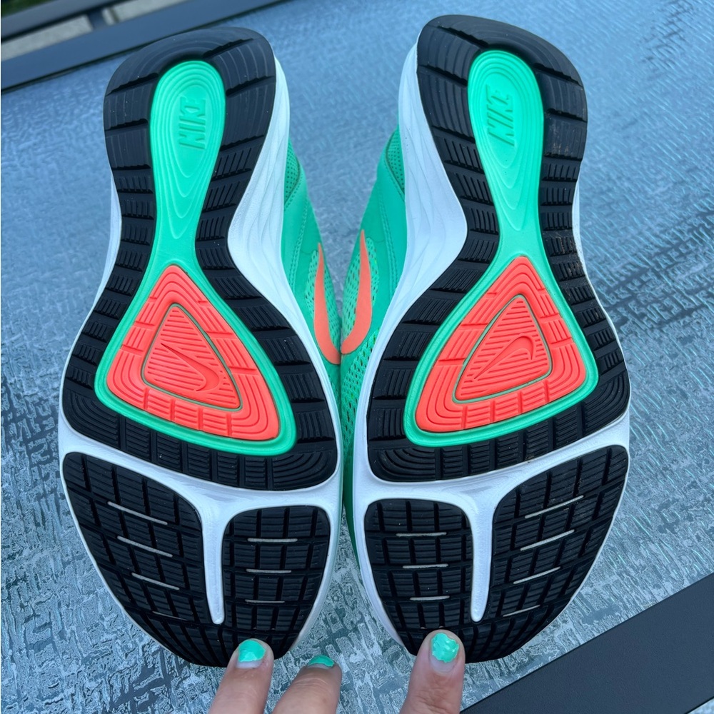 Women’s Nike Dual Fusion Run 3 Green Glow/Bright Mango-White-Volt - Picture 2 of 6